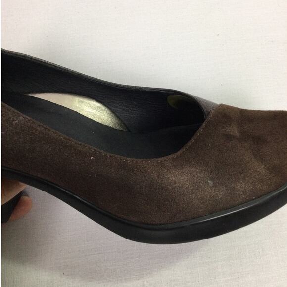 Dansko Tuttie Pumps Soft Leather Suede Round Toe Chunky Heel Comfort Shoe 37 - Picture 14 of 15